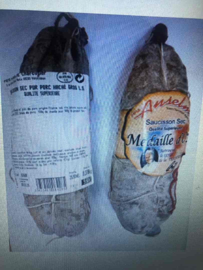 Saucisson sec pur porc Hâché Gros, qualité supérieure       Libre Service¤Saucisson sec pur porc Hâché Gros, qualité supérieure       Rayon coupe