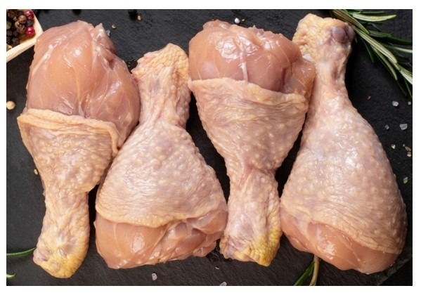 Visuel N°2 du produit rappelé : PILON DE POULET MARINE  ET NON MARINE  - CRU
