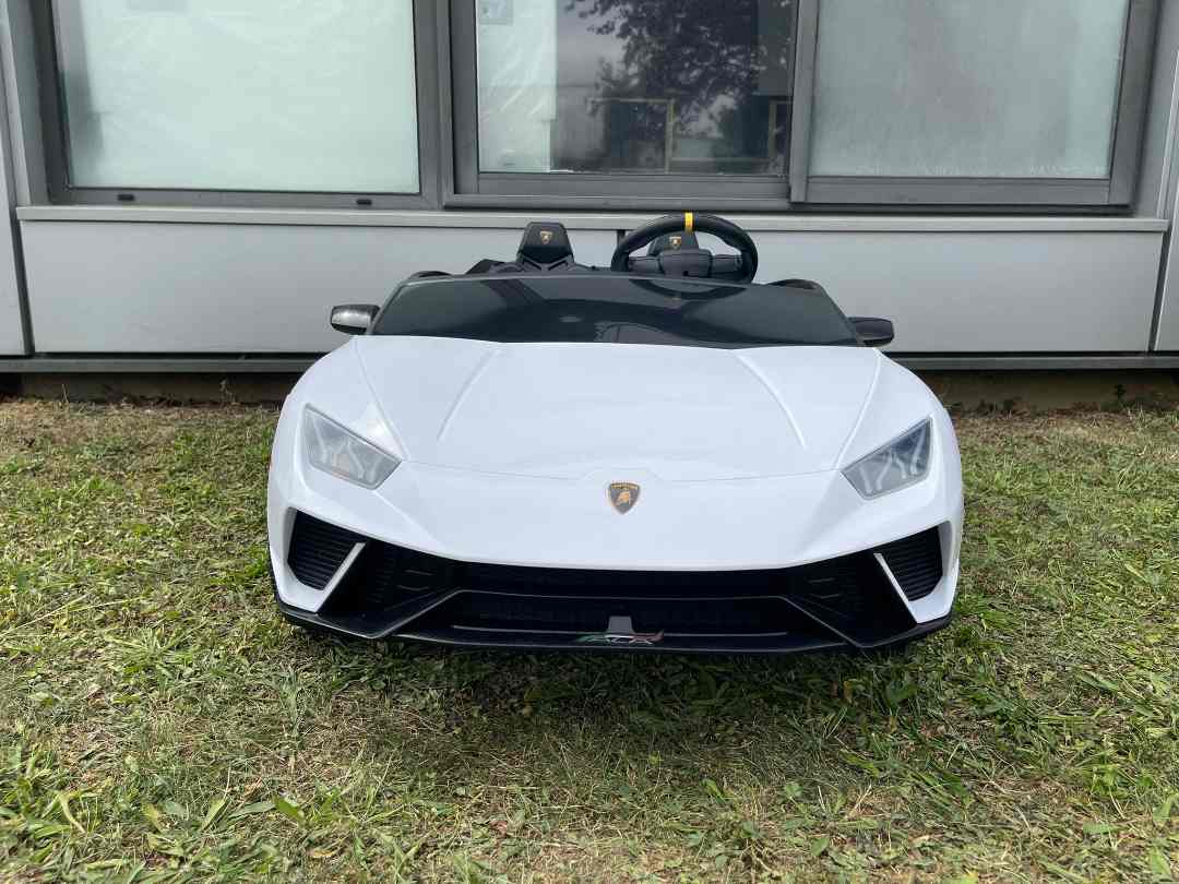 Visuel N°2 du produit rappelé : Lamborghini Huracan Performante Spyder
