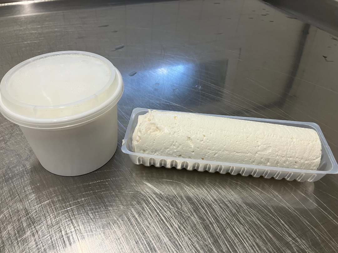 Visuel N°2 du produit rappelé : fromage frais et faisselle au lait cru de chèvre 