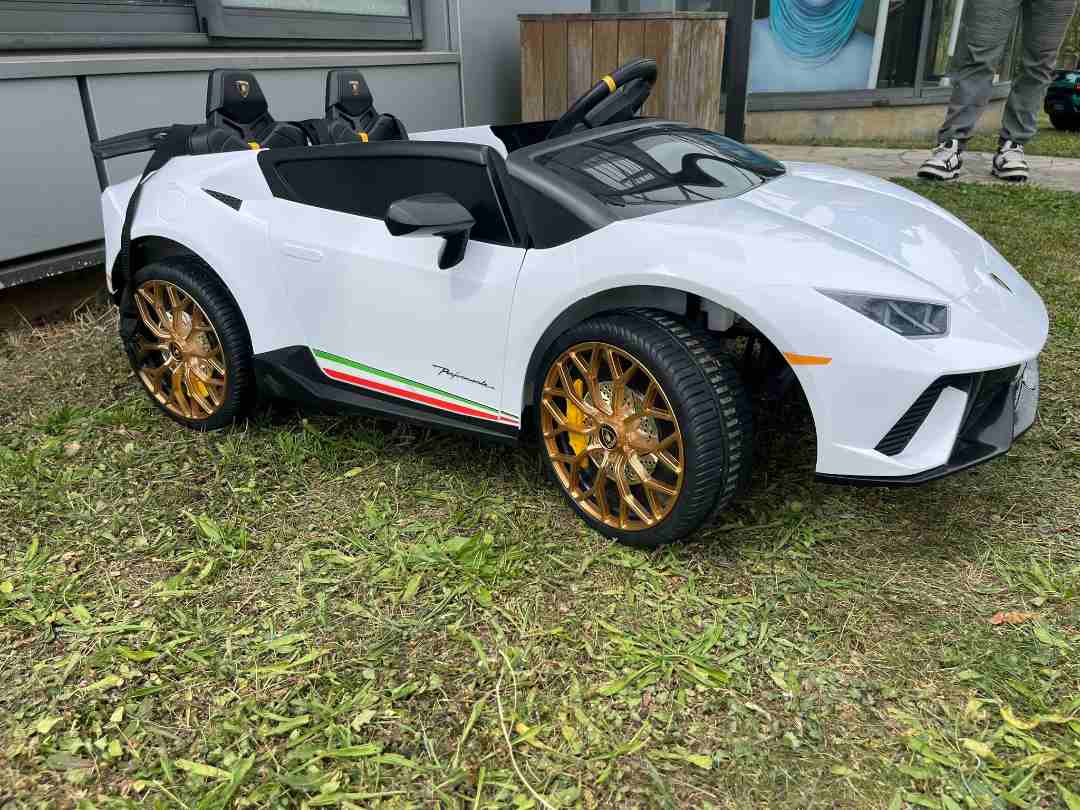 Visuel N°3 du produit rappelé : Lamborghini Huracan Performante Spyder