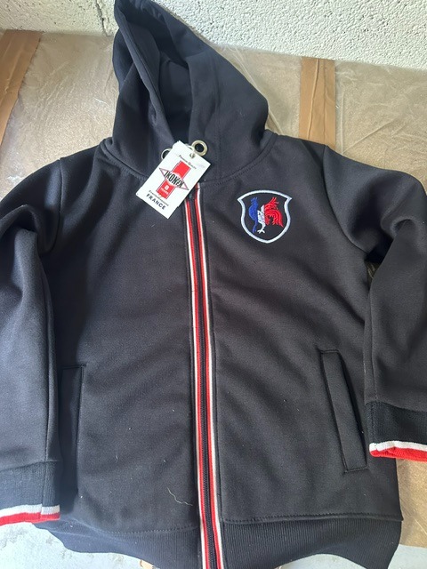 Visuel N°2 du produit rappelé : SWEAT SHIRT CAPUCHE ENFANT DU 8 AU 14 ANS